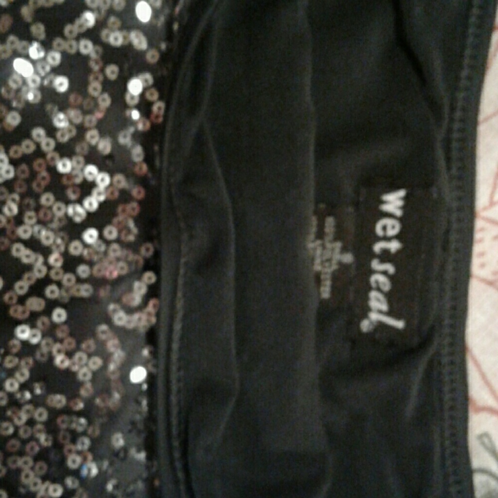 Skirt - Picture 2 of 3